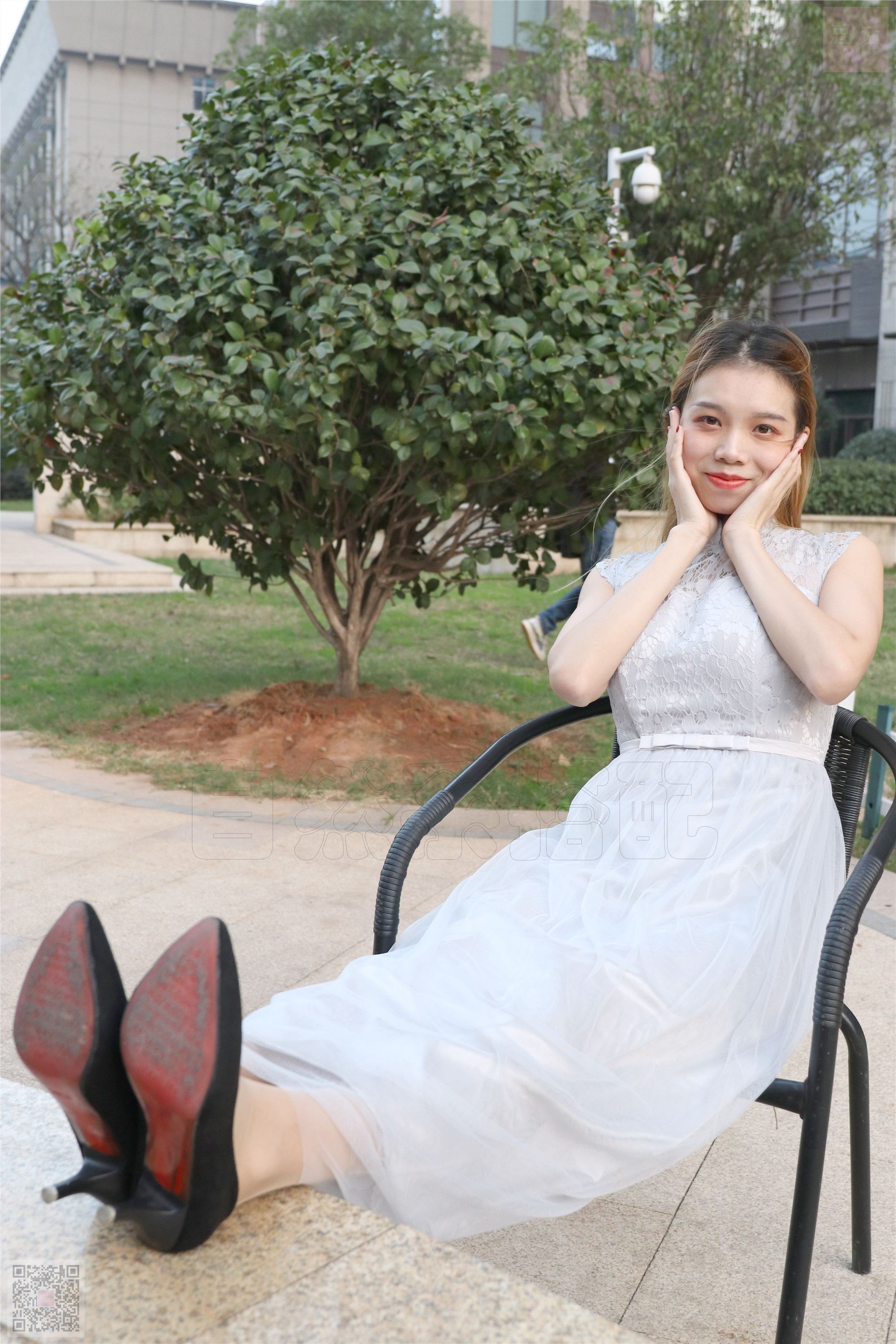 The lost maid of honor in Xiaoqiao's garden